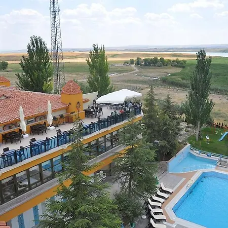 Oda ve Kahvaltı Avci *